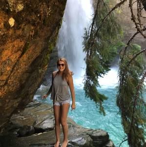 Meet your Posher, Jette